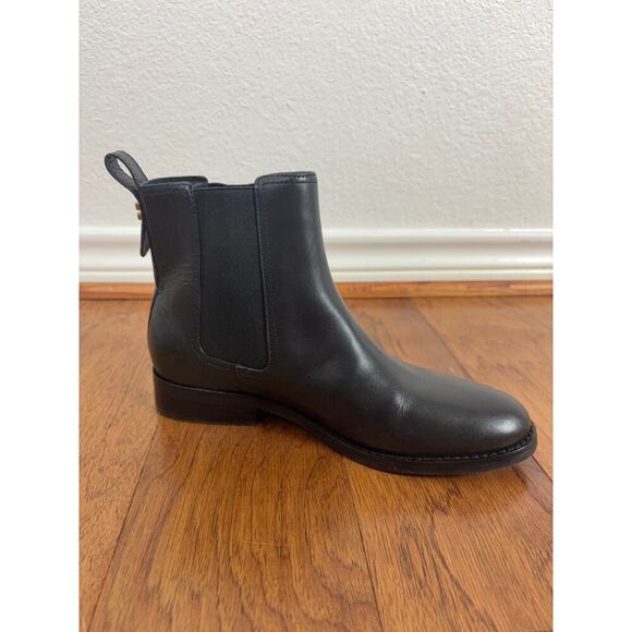 B53 Coach Maeve Sculpted C Leather Chelsea Booties 8.5 Urban Off Duty Model - Picture 3 of 10